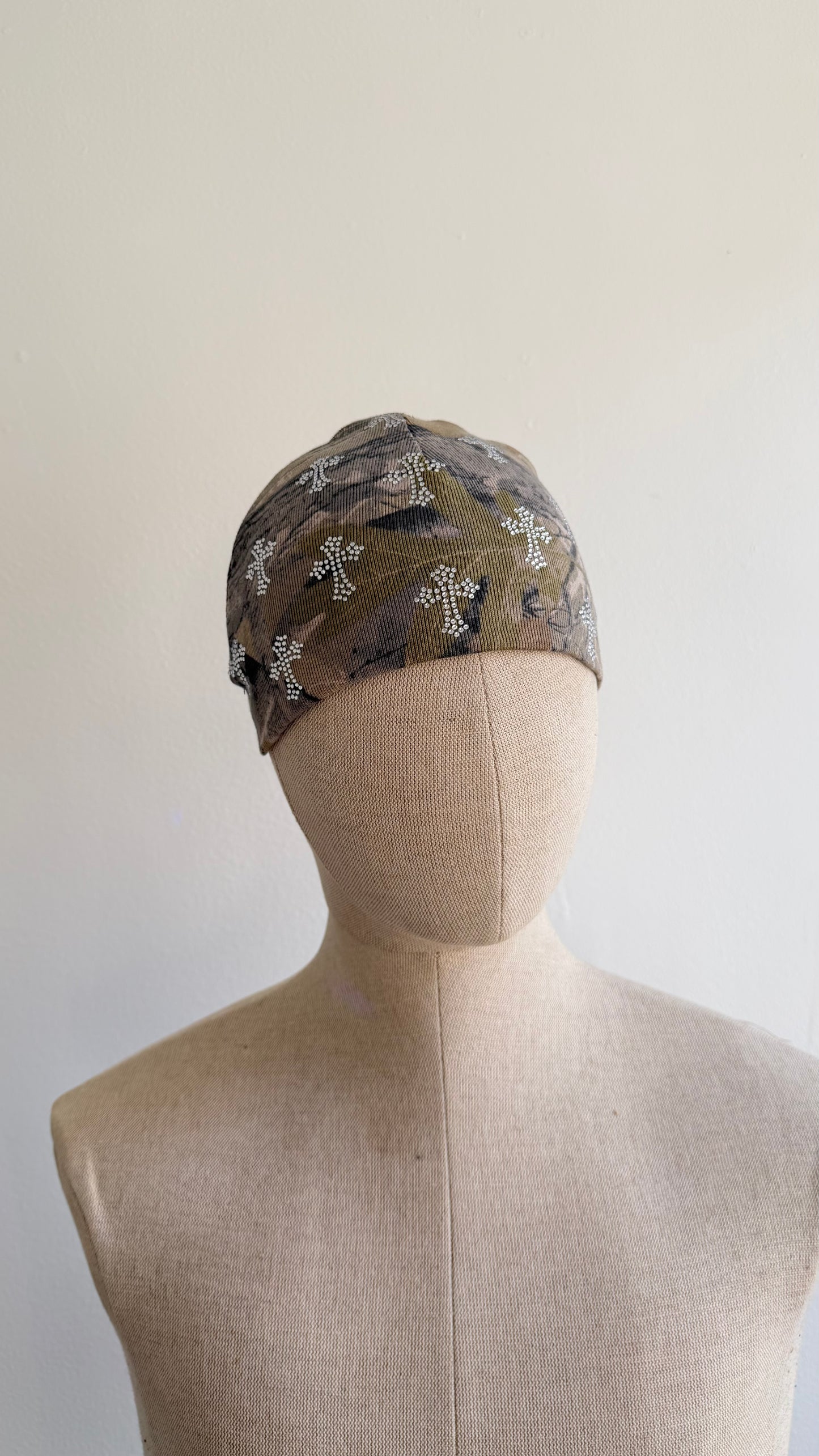 Camo skully / rhinestones crosses